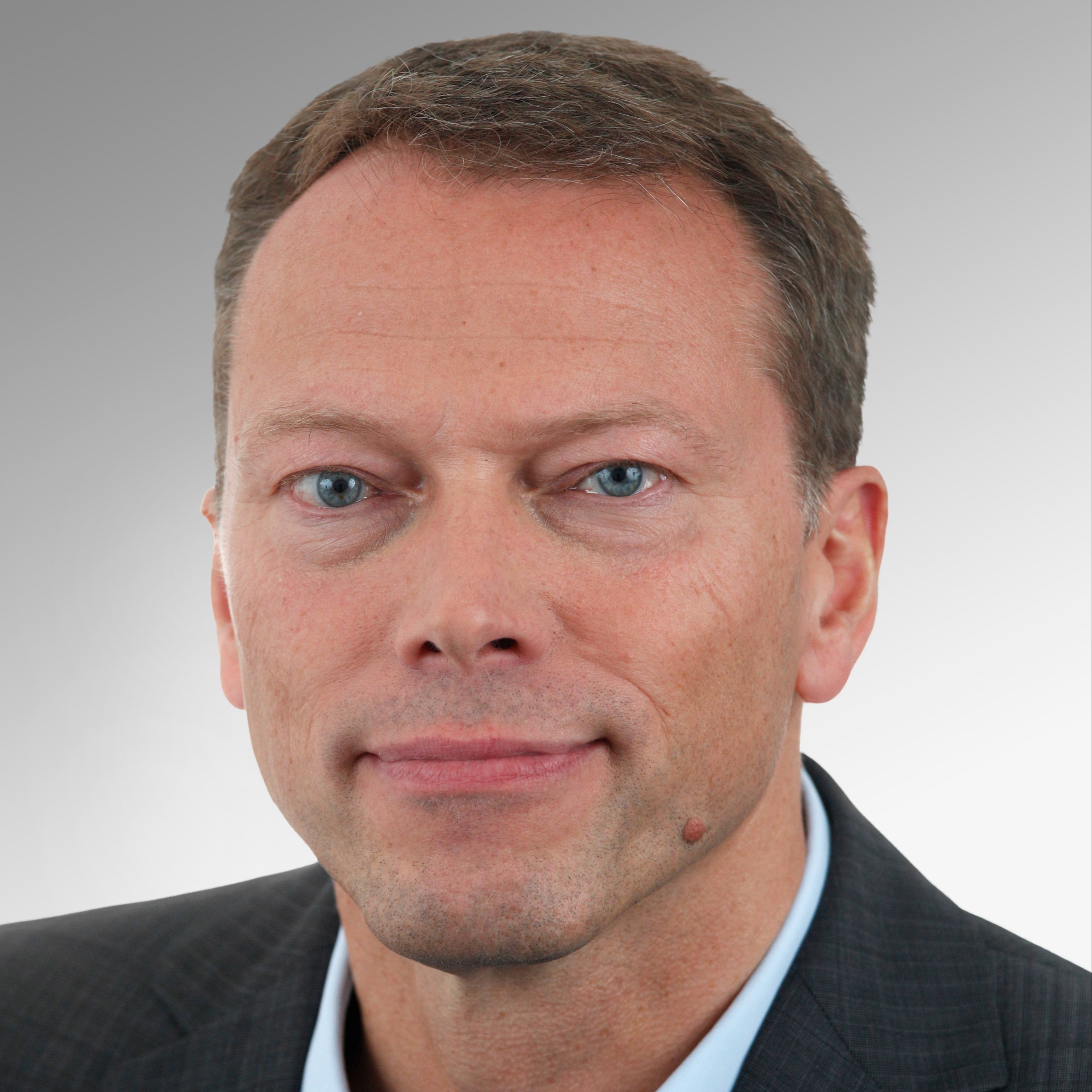 Siegfried Brockmann, deutscher Unfallforscher, Verkehrsexperte, Geschäftsführer Verkehrssicherheit und Unfallforschung bei der Björn-Steiger-Stiftung, sowie ehemaliger Leiter der Unfallforschung der Versicherer (UDV)